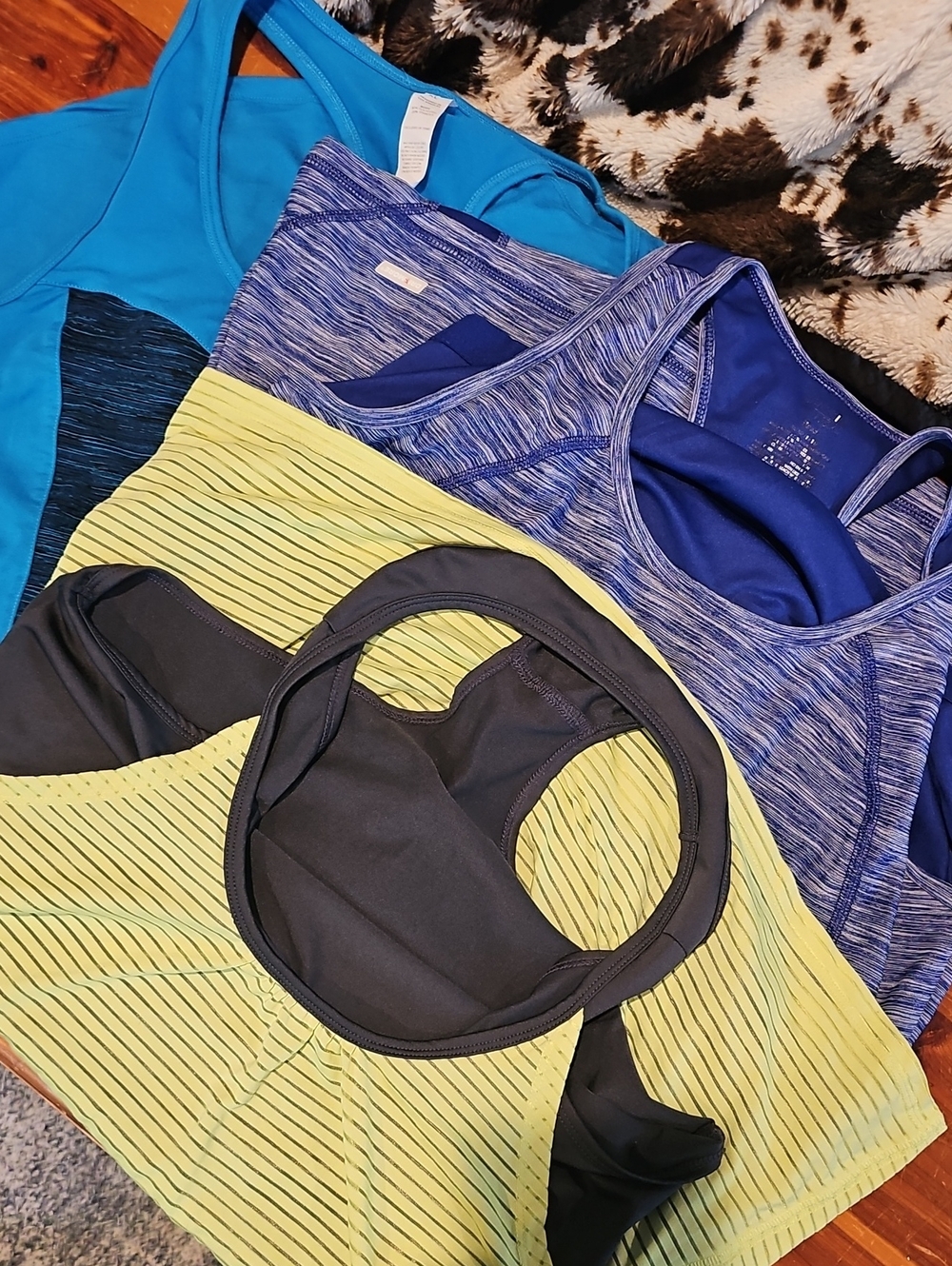 Women's Active Tank Tops Set